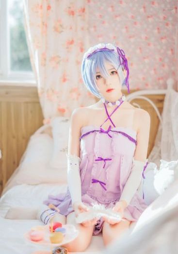 欧美高中女生_超清HD高清在线观看