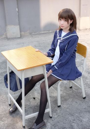 欧美女同拉拉_高清全集免费观看